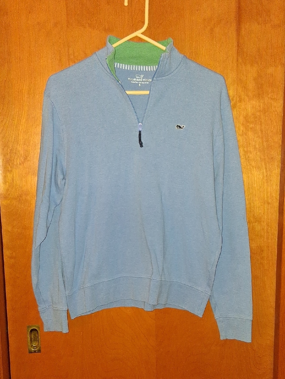 Vineyard Vines Blue Men's Quarter-Zip with Green Contrast Collar